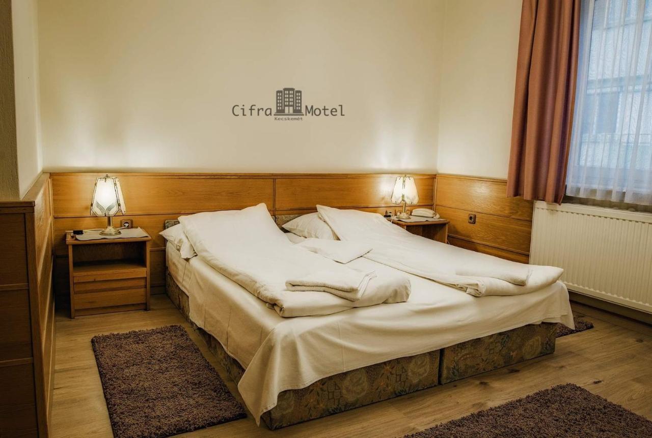 Cifra Motel 케치케메트 외부 사진