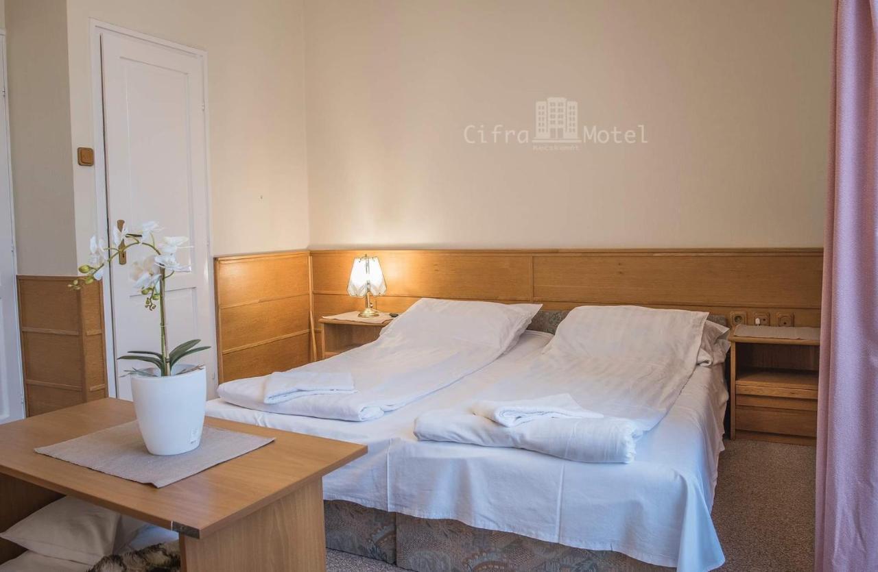 Cifra Motel 케치케메트 외부 사진